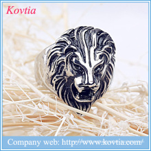 Nuevo diseño de acero de titanio dedo anillo de aceite negro león cabeza anillo hombres anillo de joyería modelo